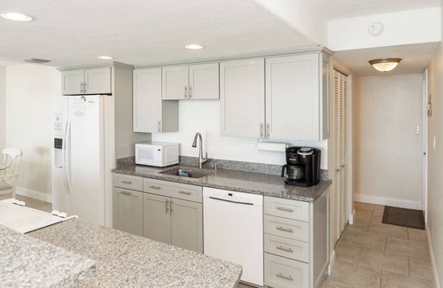 New Smyrna Beach Condo | Pelican Condo Complex