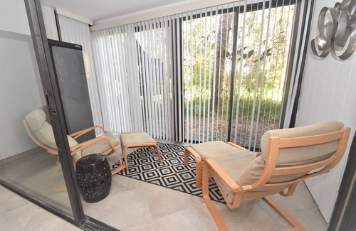 Vamo Condo | Pelican Cove Condominium GL323