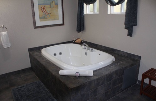 Carlsbad Hotel | Pelican Cove Inn