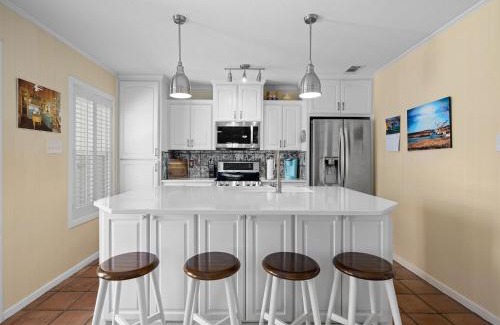Palm Harbor House | Pelican Cove