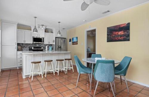 Palm Harbor House | Pelican Cove