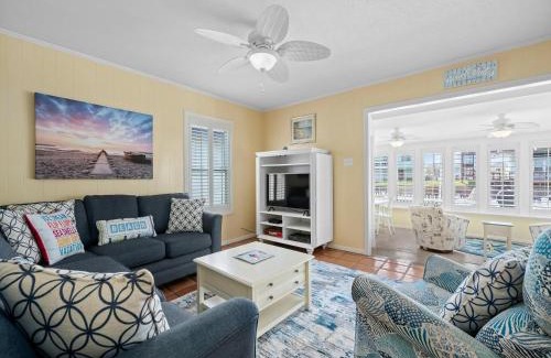 Palm Harbor House | Pelican Cove