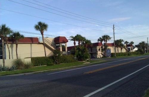 Crescent Beach House | Pelican Inlet E130