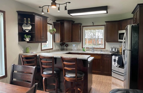 Belmont Cabin | Pelican Lake Fish & Golf Get-Away, Beautiful Pleasant Valley Home