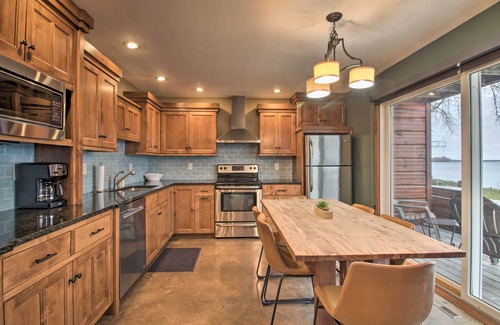 Breezy Point House | Pelican Lake Retreat w/Fire Pit, Dock & Grill!