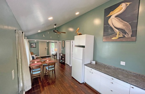 Spring Grove Cottage | Pelican LakeHouse w/boat slip & sauna - sleeps 4