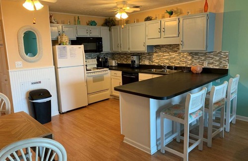 Surfside Beach Apartment | Pelican Pass 302A Condo