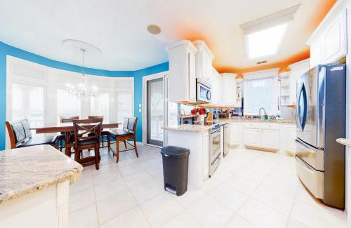Port Isabel House | Pelican Point