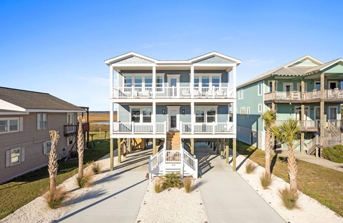 Long Beach House | Pelican's Watch - NEW + QUIET Caswell Beach Getaway.