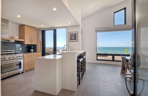 Carlsbad Apartment | Pelican Upper Level (2 bedroom/2 bath)