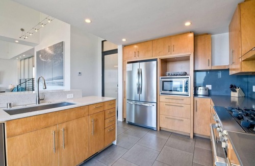 Carlsbad Apartment | Pelican Upper Level (2 bedroom/2 bath)