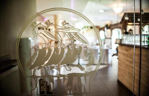 Aleksandrow Lodzki Hotel | Pelikan