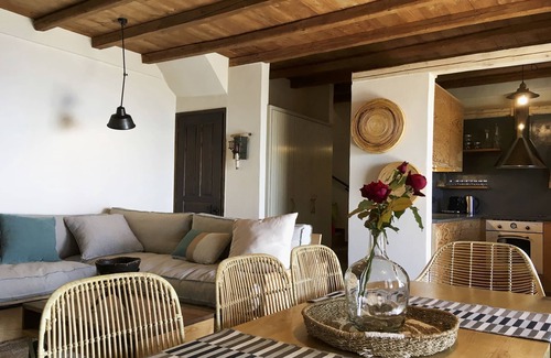Agios Georgios Nilias Villa | PELION HOMES | VILLA IRIS. A rustic, chic villa with pool and great sea views!
