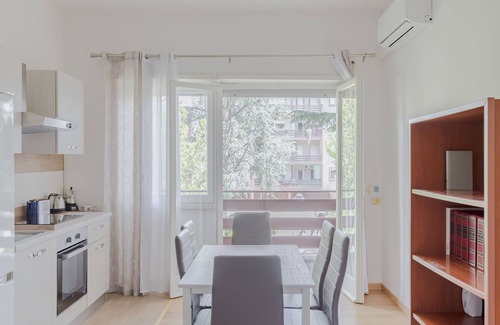 Quartiere XXIV Don Bosco Apartment | Pelizzi Apartment, 5 persons, 2 bedrooms, balcony, Wi-fi, Cinecittà