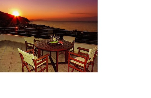 Paralia Platanou House | Peloponissos Silver House