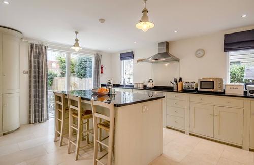 Walberswick House | Pembroke Cottage - Four Bedroom House, Sleeps 6