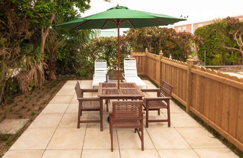 Pembroke Apartment | Pembroke Villa - Business and Vacation Destination minutes from central Hamilton