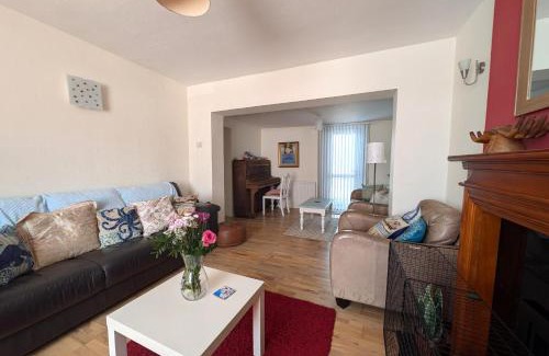 Shanklin House | Pembroke Villa