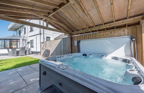 Pembroke House | Pembrokeshire | Beach, Pool, Hot Tub | Sleeps 24