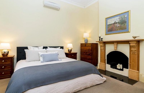 Angaston Bed & Breakfast | Pembury Cottage