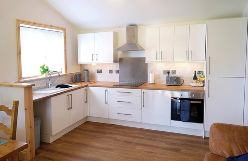 Llanrhidian Higher Cottage | Pen Dragon - 2 Bedroom Cottage - Pen-Clawdd