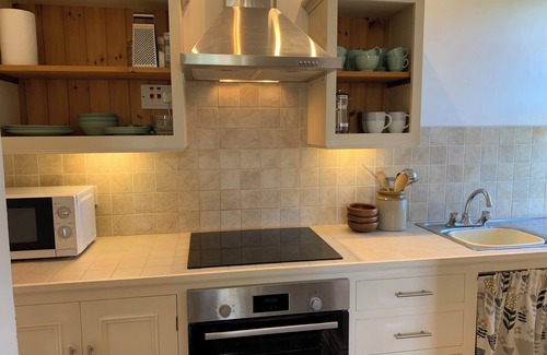 Cylch-Y-Garn Cottage | Pen y Graig - Front Wing, Church Bay, sea views, 500m to beach. No Dogs
