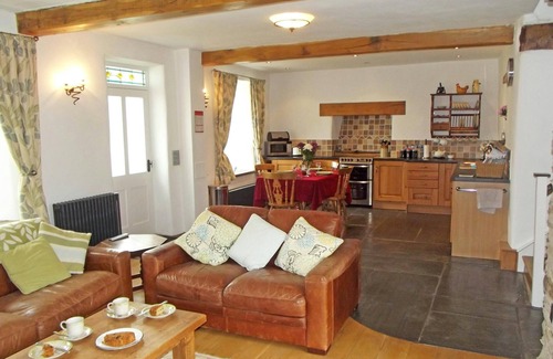 Llanfyrnach Cottage | Penalltcych Farmhouse, Abercych