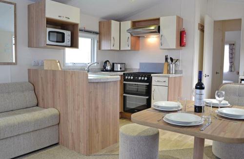 Cross Inn Resort | Pencnwc Holiday Park