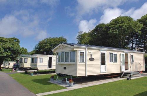 Cross Inn Resort | Pencnwc Holiday Park