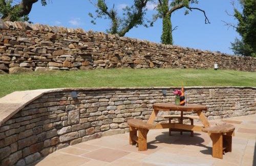 Fence House | Pendle