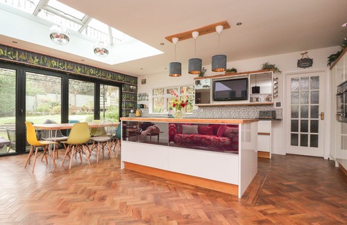 Great Harwood House | PENDLE VIEW, pet friendly, luxury holiday cottage in Great Harwood