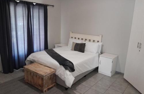 Piet Retief Apartment | Pendora Lodge Measroch str 13a Piet Retief