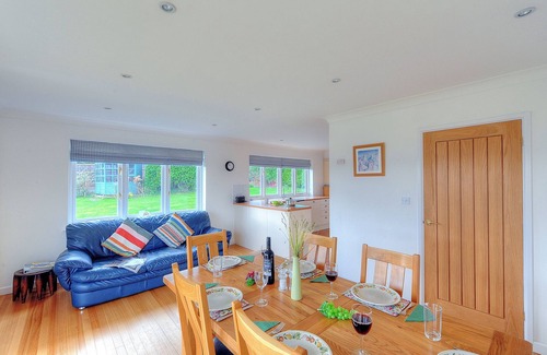 Charmouth House | PENDOWER, pet friendly, country holiday cottage in Charmouth