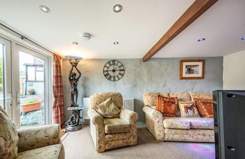 Clydey House | Pendre Cottage