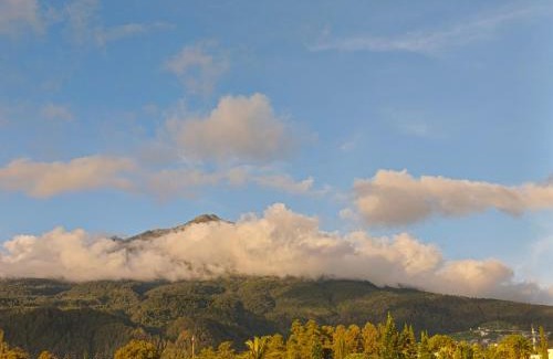 Karanganyar House | penginapan Samara Homestay Tawangmangu