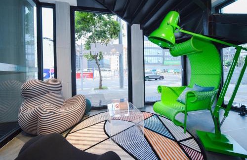Luohu Hotel | Pengke Boutique Hotel - Sungang Sunway Station