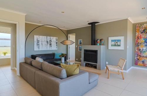 Betty's Bay Villa | Penguin View