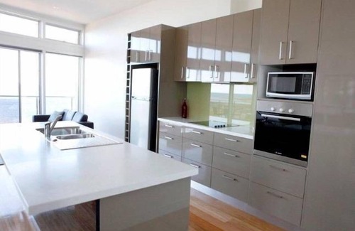 Penguin Apartment | Penguin Waterfront Escape