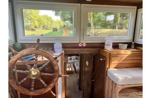 Avignonet-Lauragais Boat Rental | Péniche Dondon - Cocooning cottage on the Canal du Midi