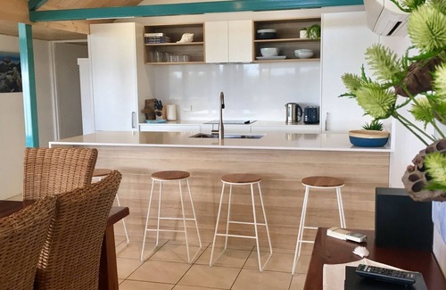 Currarong House | Peninsula - Absolute Waterfront, Currarong.