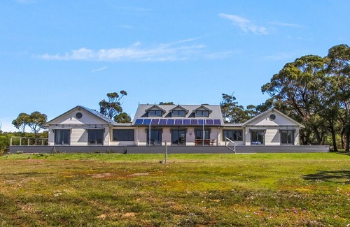Boole Poole House | Peninsula at Metung - Boole Poole