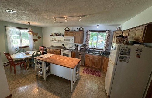Annandale House | Peninsula Cabin Rental