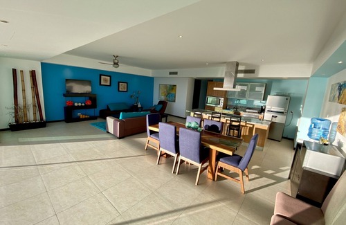 Cerritos Apartment | Peninsula Maravilloso Depa de 3 Recámaras Para 8 Personas, Vista al Mar + Playa