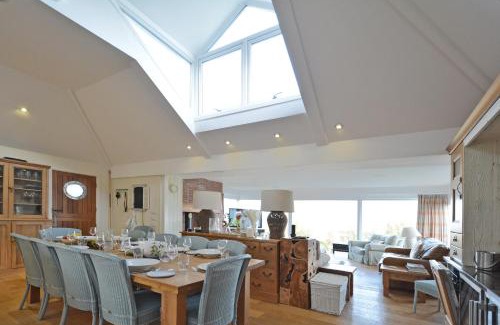 Abersoch House | Penmorfa - Sublime Abersoch retreat with roof terrace, 80m from beach, great for surfing