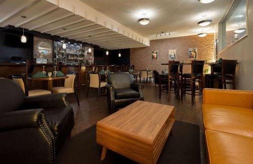 Wormleysburg Hotel | Penn Harris Hotel Harrisburg, Trademark by Wyndham