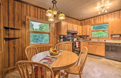 Penn Yan House | Penn Yan Escape w/Yard, 1 Mi to Keuka Lake!