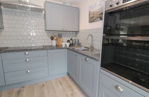Dinas Mawddwy Cottage | PENNANT TIGI UCHAF, family friendly, with open fire in Dinas Mawddwy