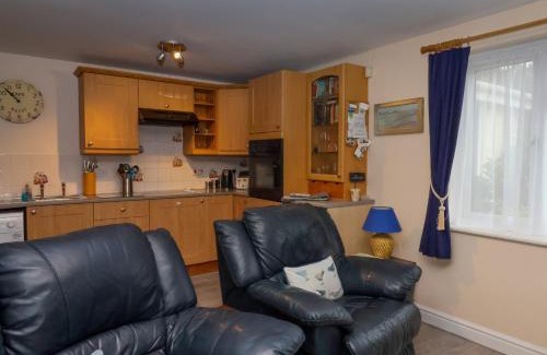 Whitchurch Canonicorum House | Penny Corner