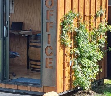 Mount Pisa Cabin | Penny's Drop Inn