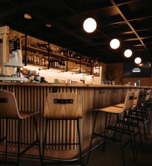 Thornbury Hotel | Penny's Motel